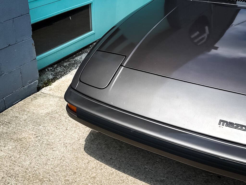 Mazda-RX-7-1985-Hatchback-6