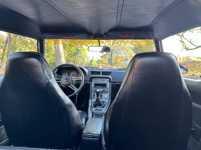 Mazda-Rx-7-1980-15