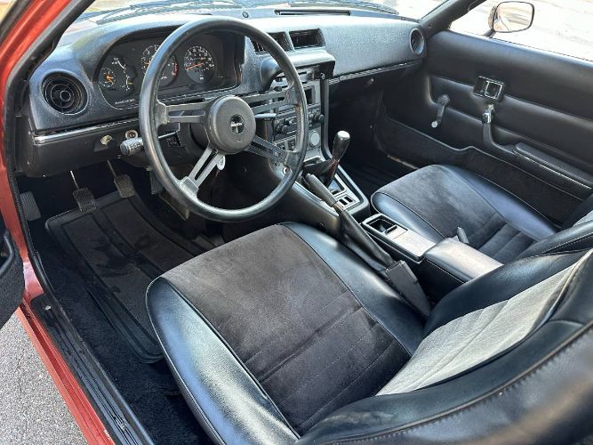 Mazda-Rx-7-1980-20