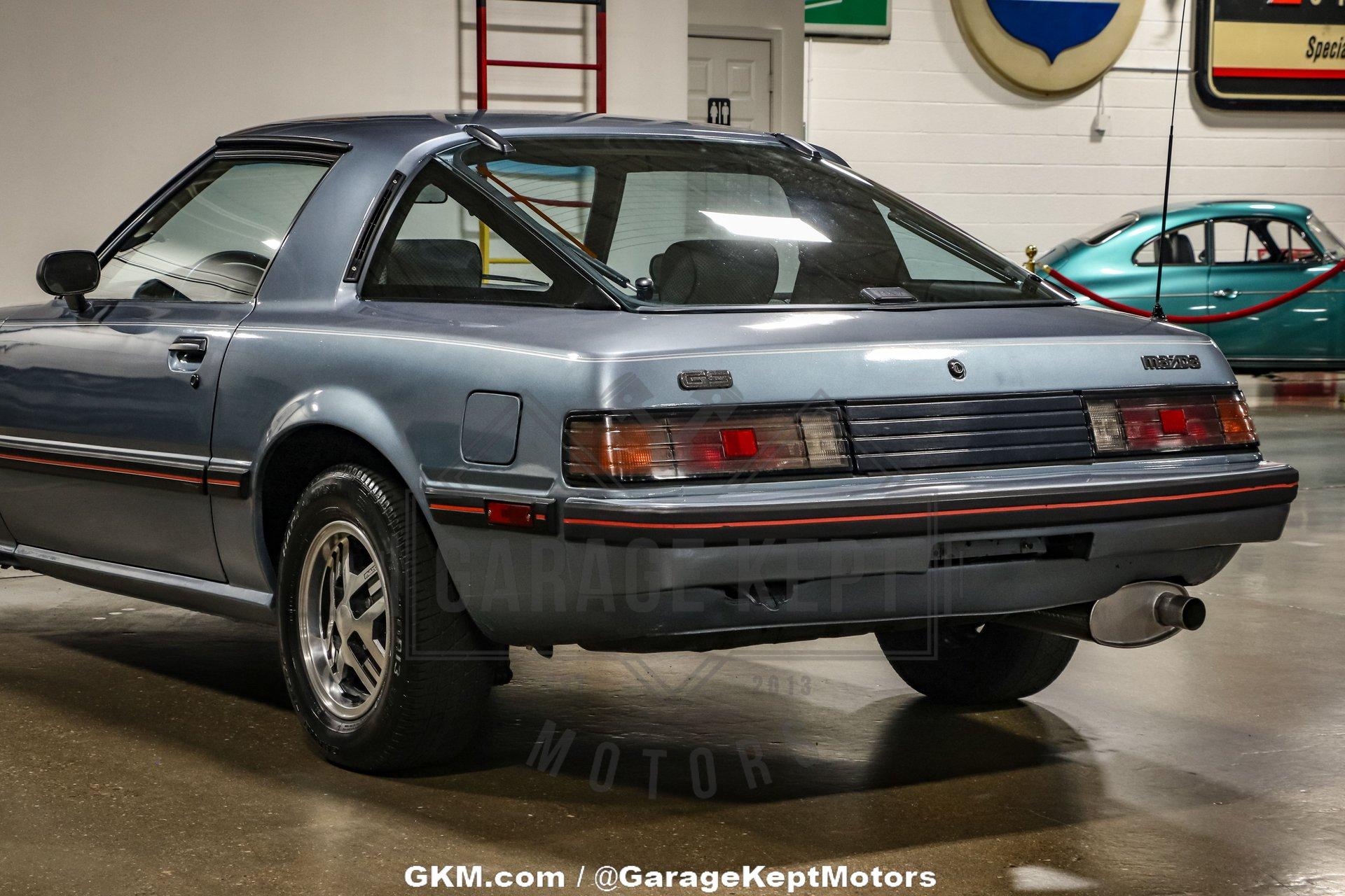 Mazda-Rx-7-1985-Blue-Gray-44