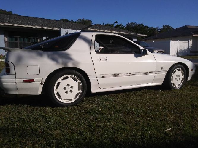 Mazda-Rx-7-1988-16