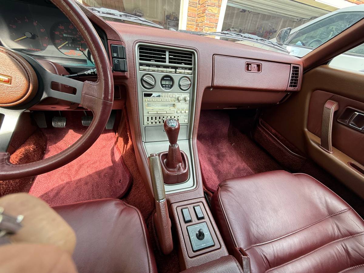 Mazda-Rx7-1984-black-5