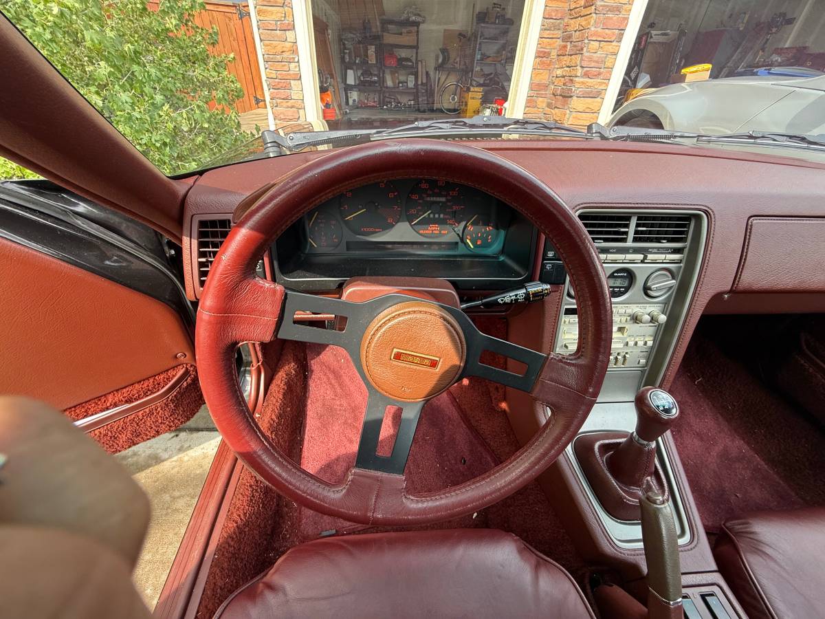 Mazda-Rx7-1984-black-6