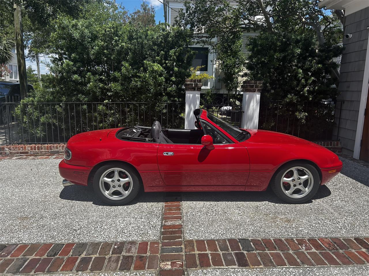 Mazda-Speed-mx-5-miata-1993-red-black-2