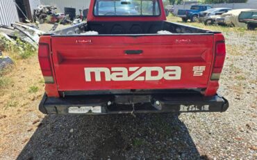 Mazda-b2000-1983-red-3
