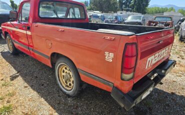 Mazda-b2000-1983-red-4