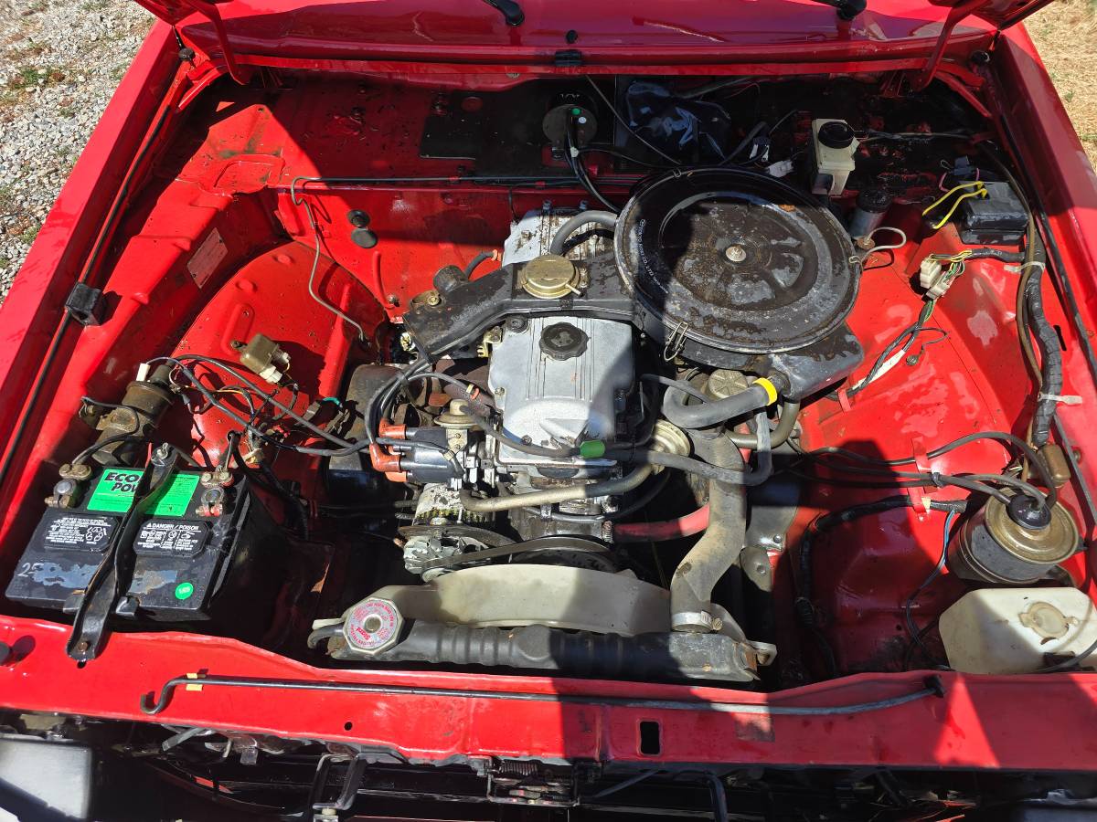 Mazda-b2000-1983-red-7