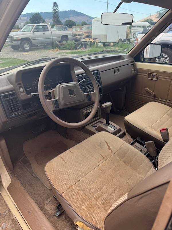 Mazda-b2200-1987-3