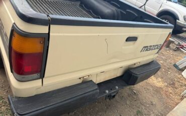 Mazda-b2200-1987-4