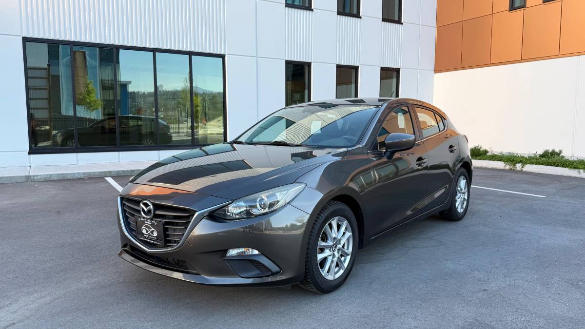 Mazda-mazda3-2014-10