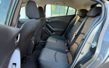 Mazda-mazda3-2014-13