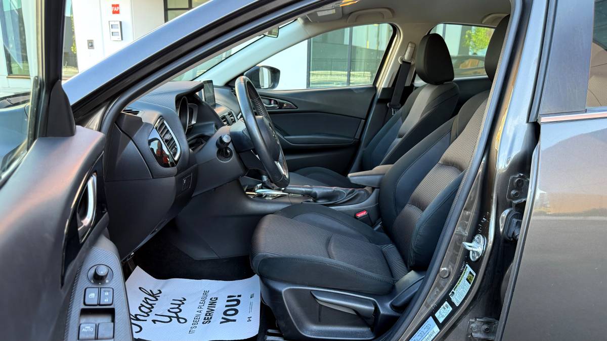 Mazda-mazda3-2014-15