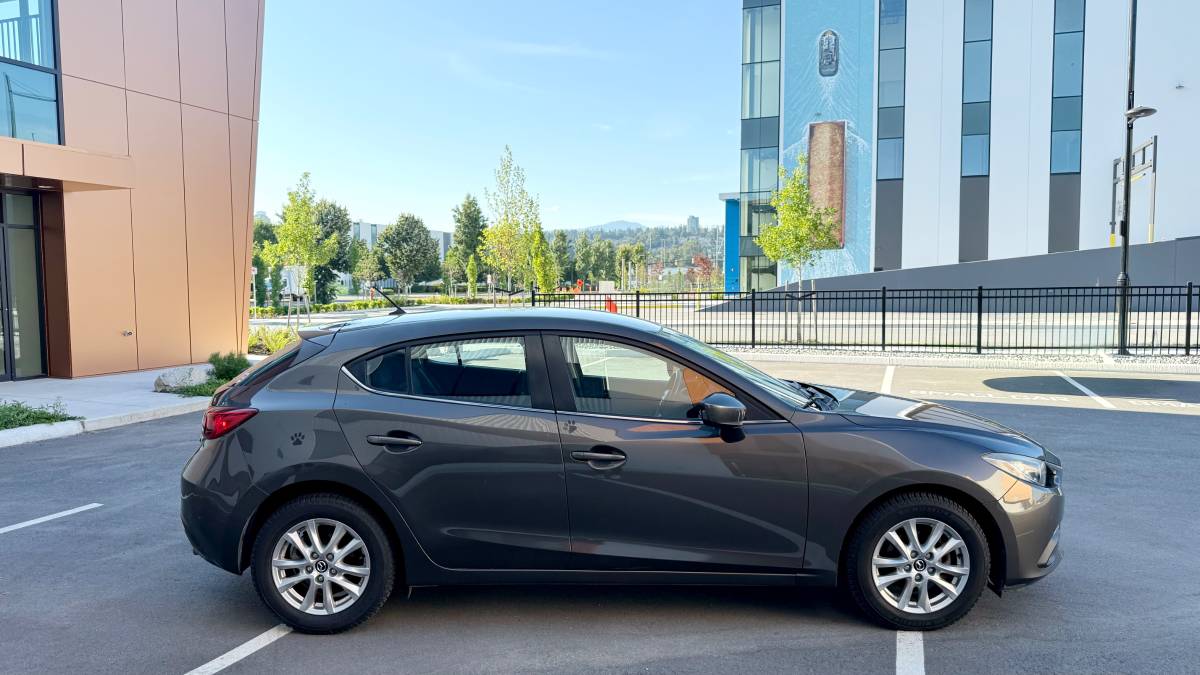 Mazda-mazda3-2014-4