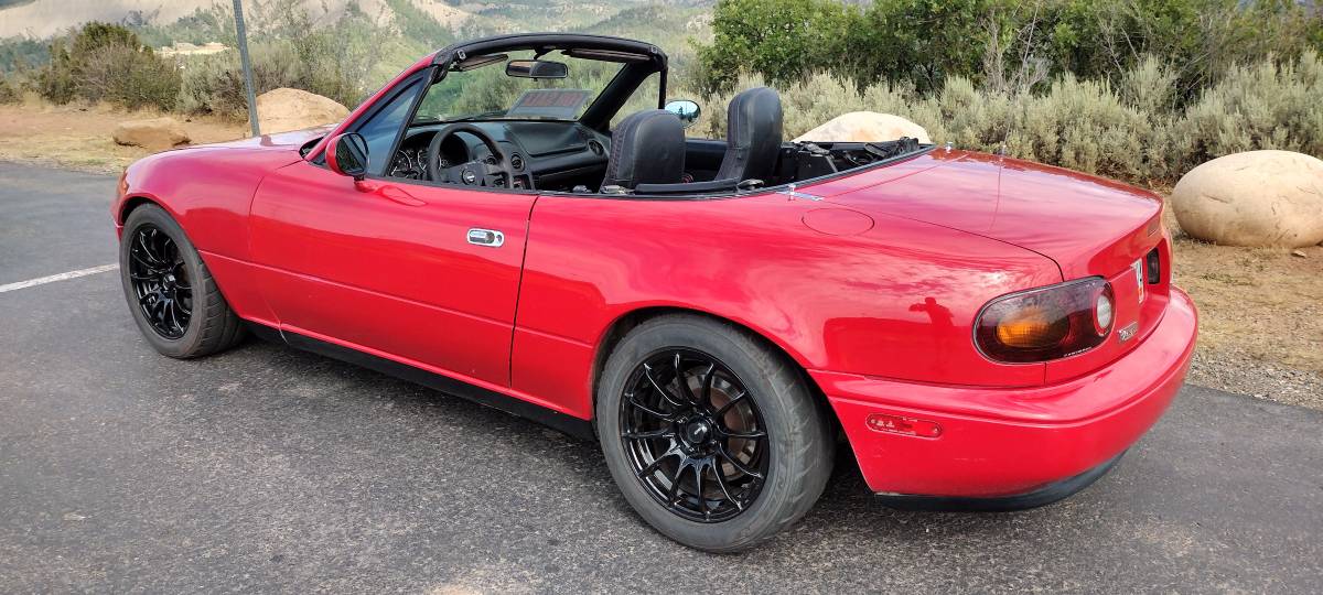 Mazda-mx-5-miata-1994-red-1