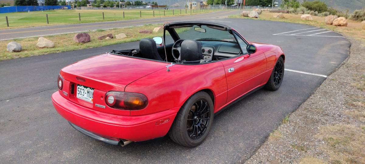 Mazda-mx-5-miata-1994-red-3