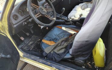 Mazda-rx7-1979-yellow-13