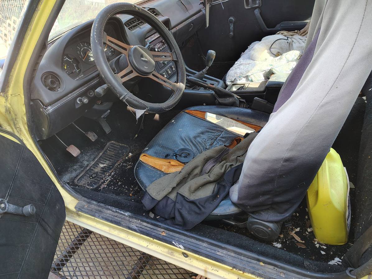 Mazda-rx7-1979-yellow-13