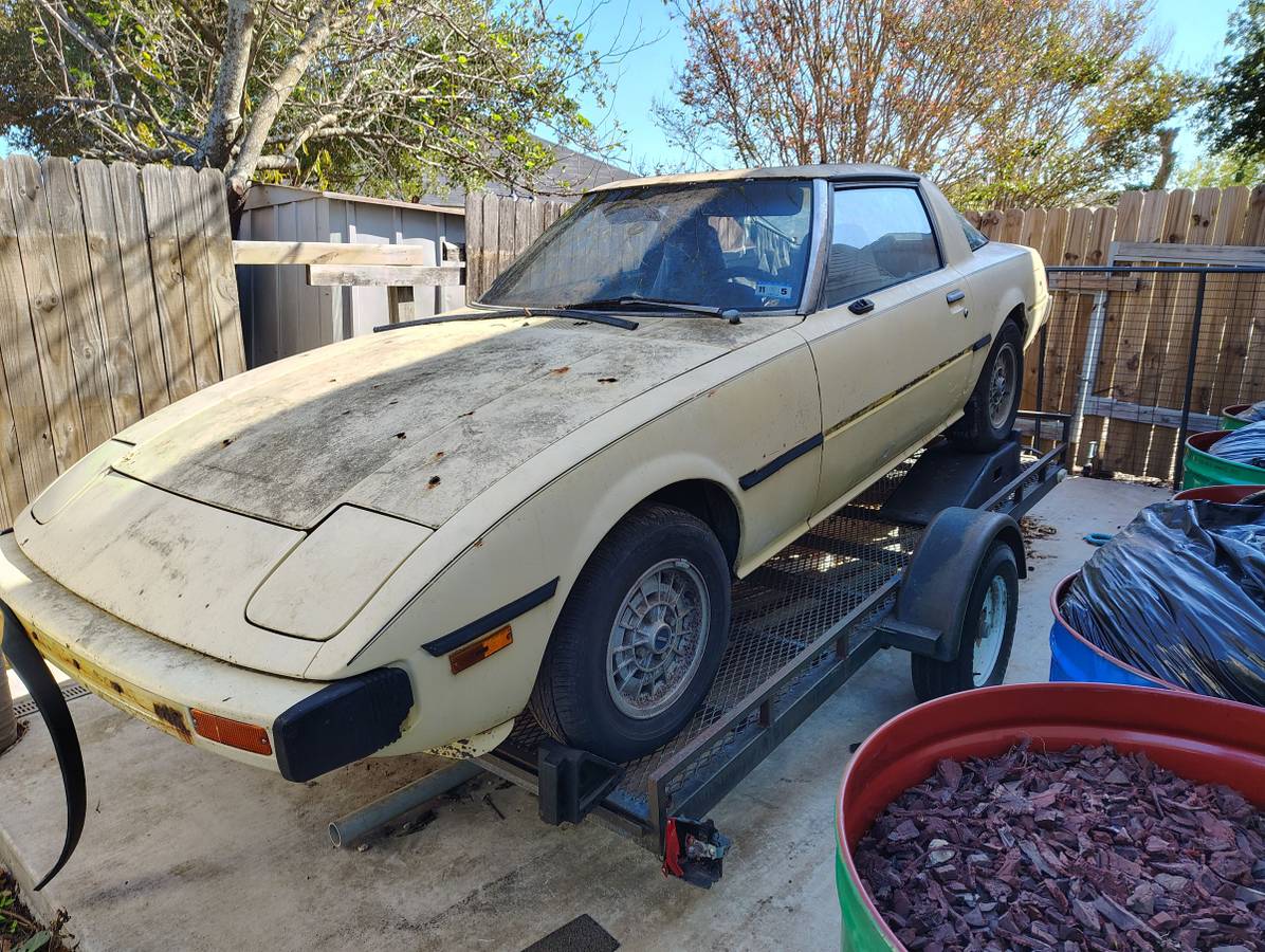 Mazda-rx7-1979-yellow-20