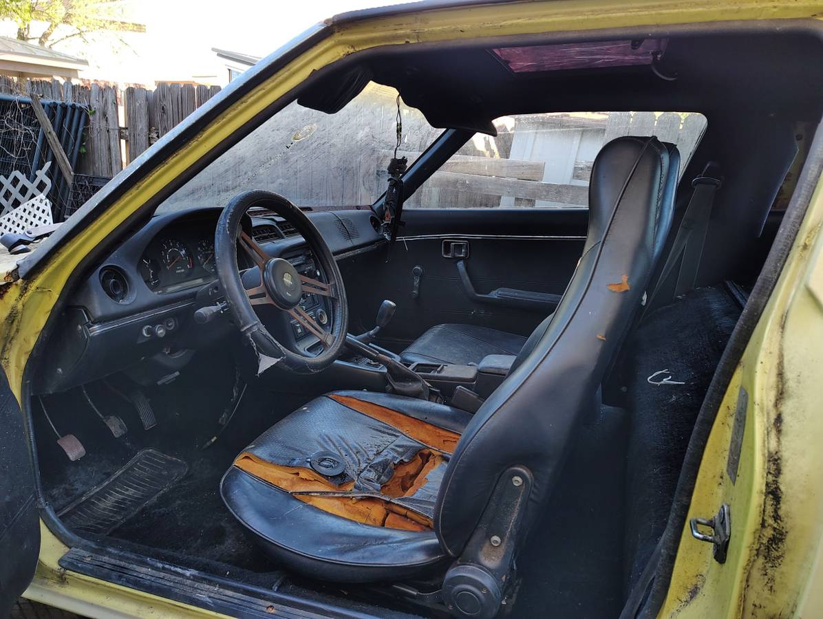 Mazda-rx7-1979-yellow-7