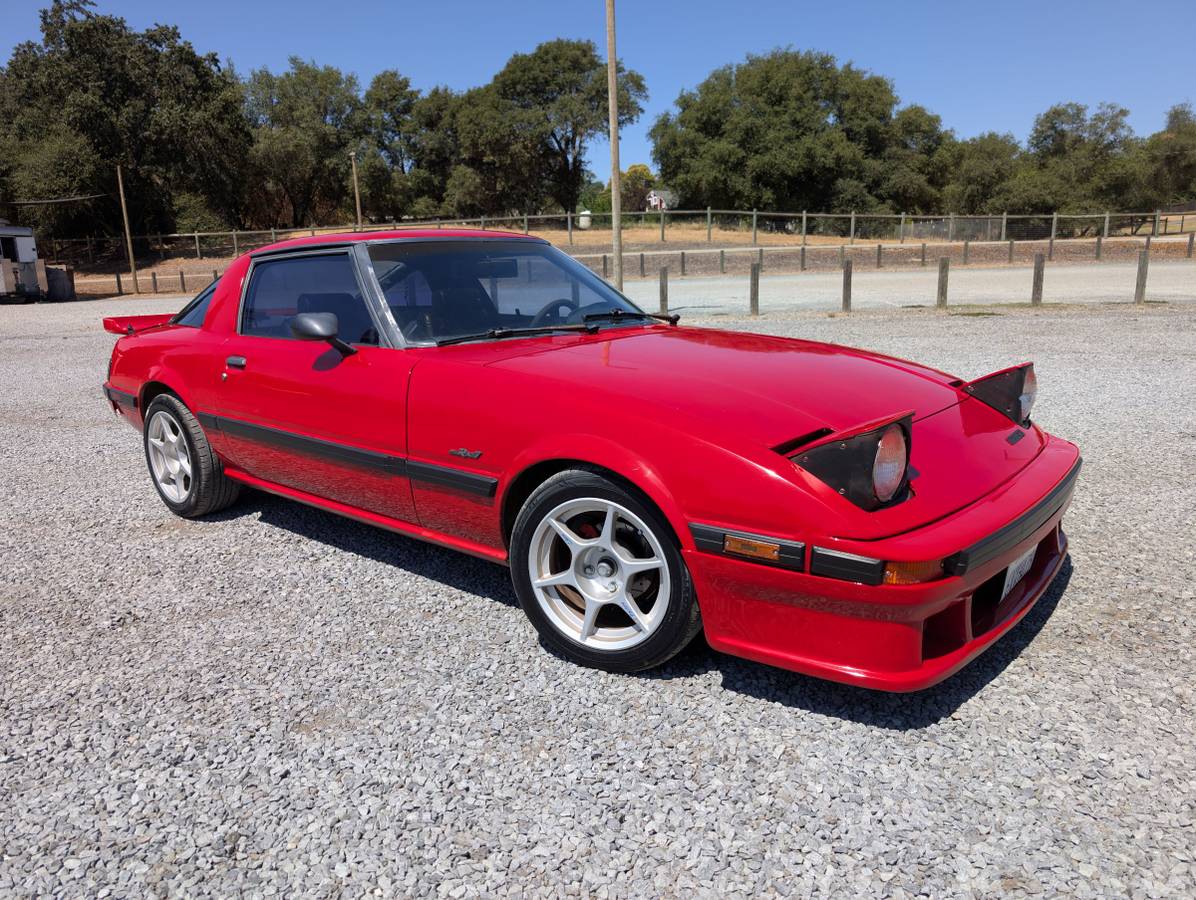 Mazda-rx7-1983-red-2