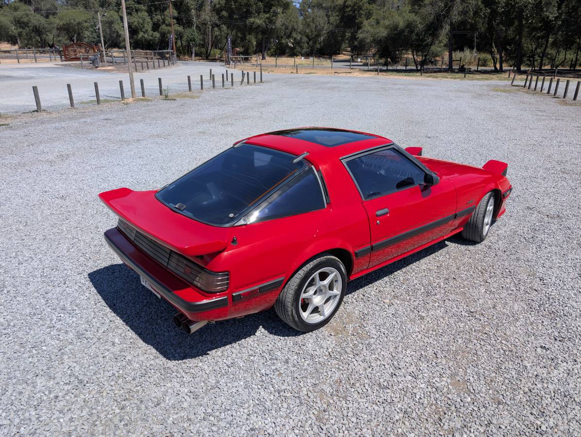 Mazda-rx7-1983-red-3