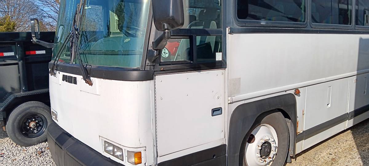 Mci-102d-diesel-1995