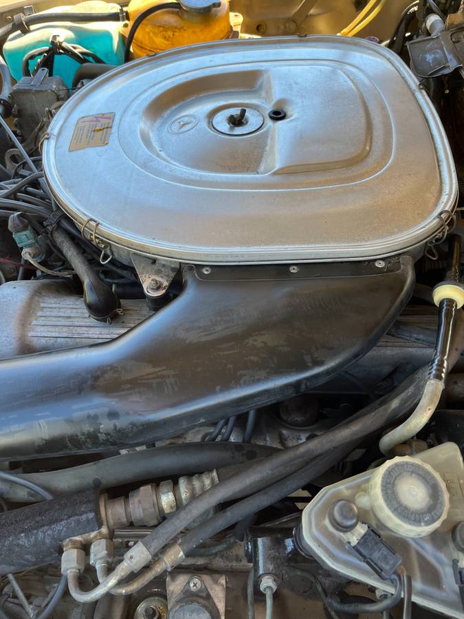 Mecedes-380-sl-1982-brown-7