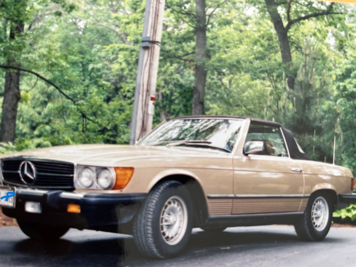 Mecedes-380-sl-1982-brown-9