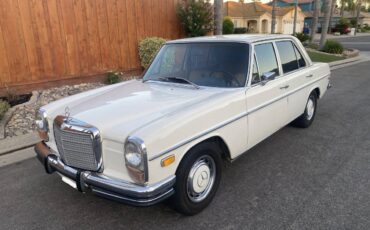 Mercedes-250-1972-white-1