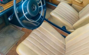 Mercedes-250-1972-white-27