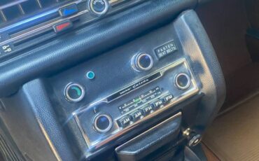 Mercedes-250-1972-white-32