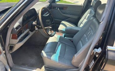 Mercedes-300-se-1991-black-1