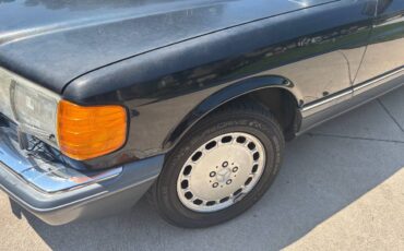 Mercedes-300-se-1991-black-3