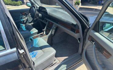 Mercedes-300-se-1991-black-5
