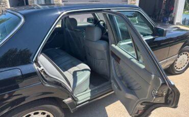 Mercedes-300-se-1991-black-6