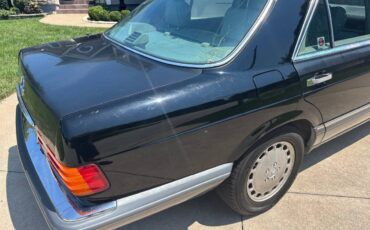 Mercedes-300-se-1991-black-7