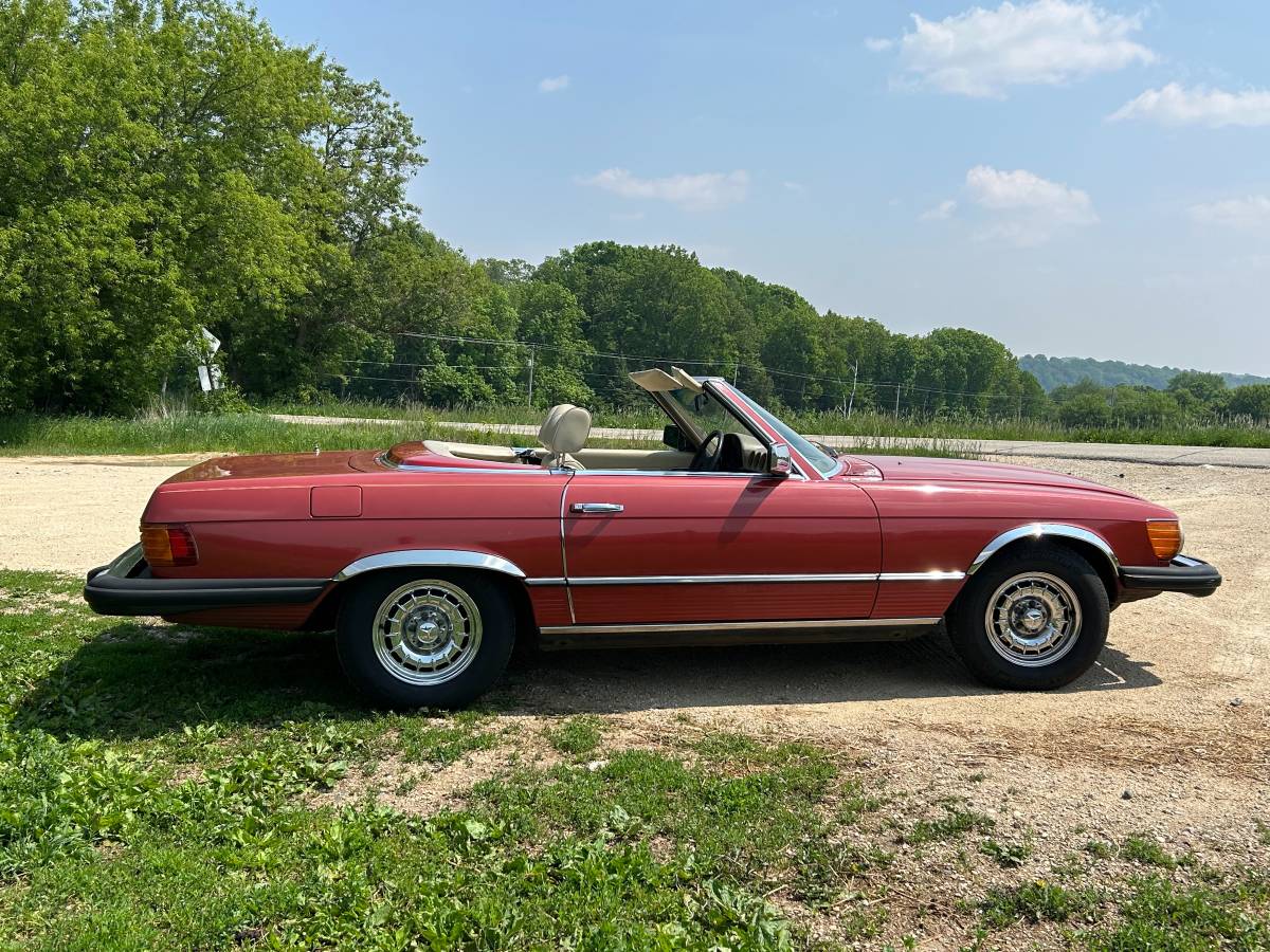 Mercedes-450sl-convertible-1979-10