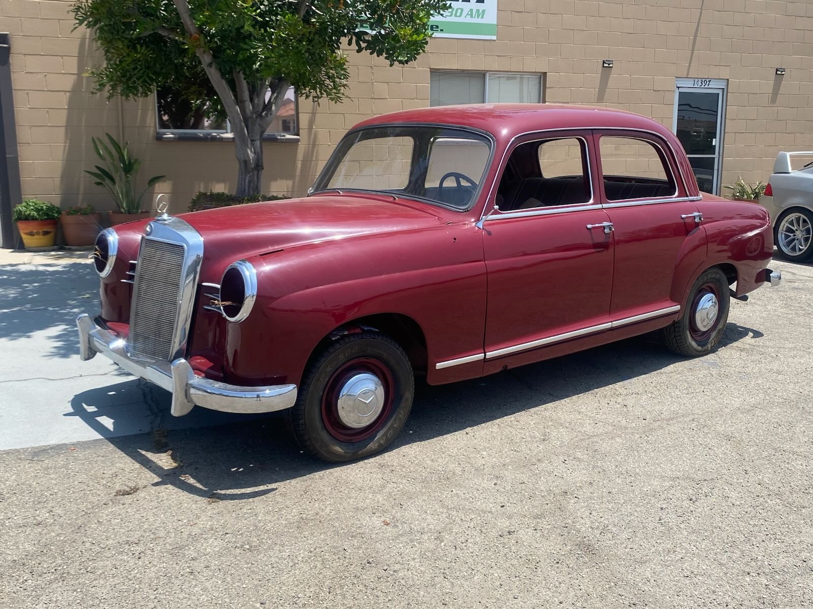 Mercedes-Benz-190-Series-1956-Sedan-1
