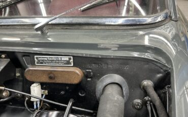Mercedes-Benz-190-Series-1960-Roadster-22