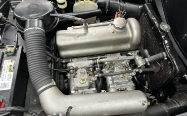 Mercedes-Benz-190-Series-1960-Roadster-26