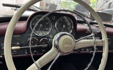 Mercedes-Benz-190-Series-1960-Roadster-31