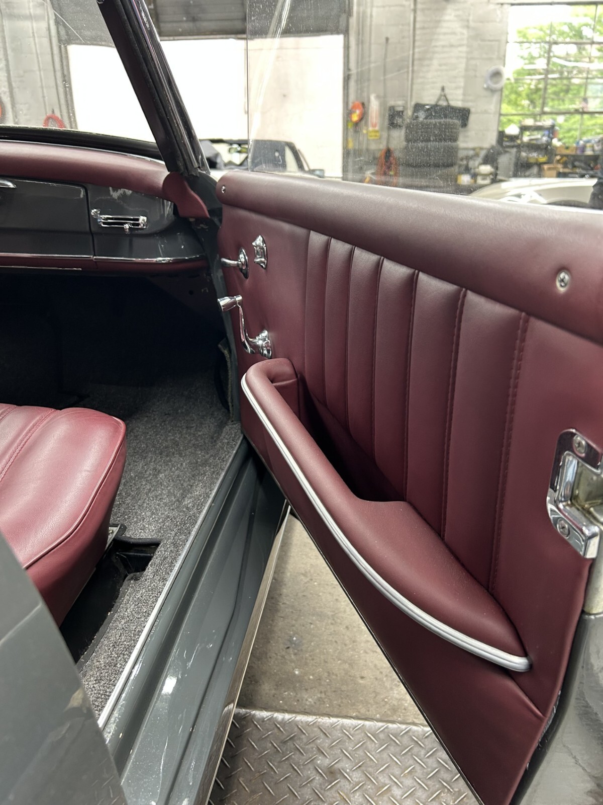 Mercedes-Benz-190-Series-1960-Roadster-36