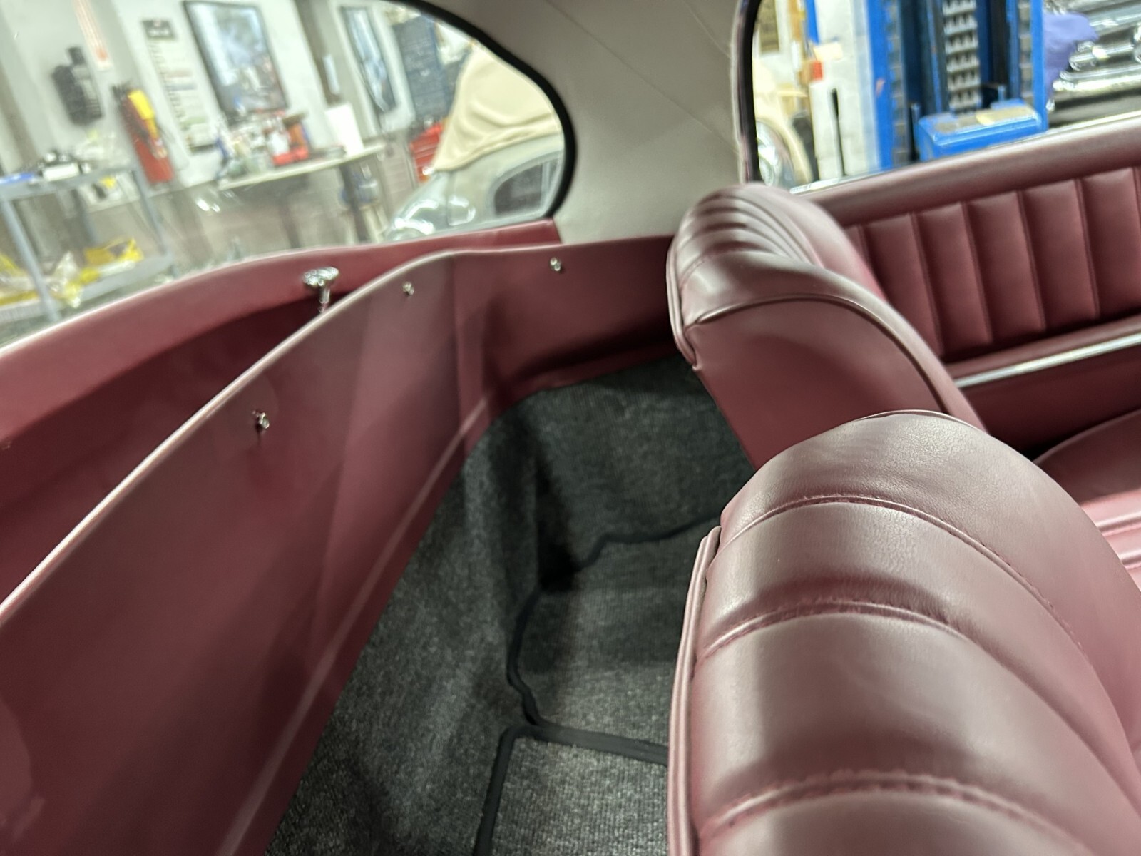 Mercedes-Benz-190-Series-1960-Roadster-38