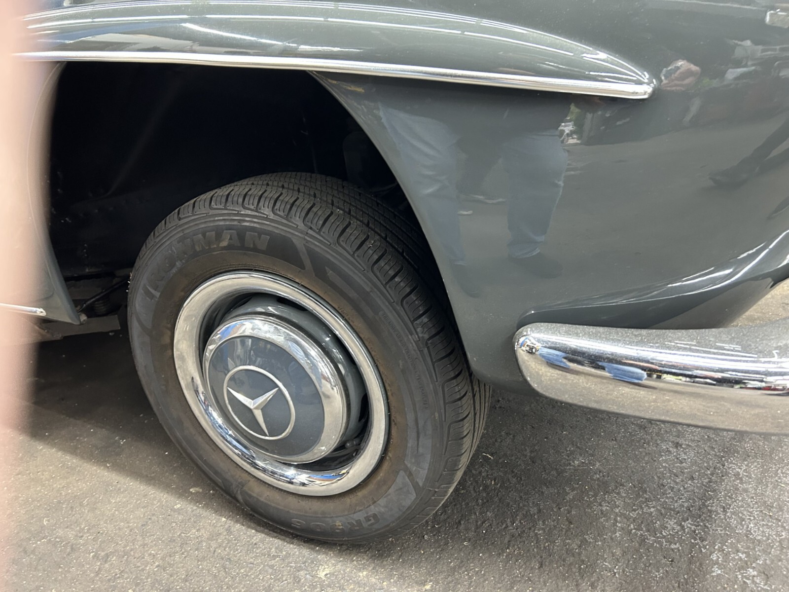 Mercedes-Benz-190-Series-1960-Roadster-6