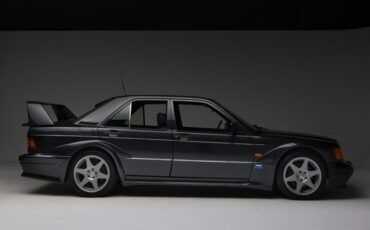 Mercedes-Benz-190-Series-1990-12