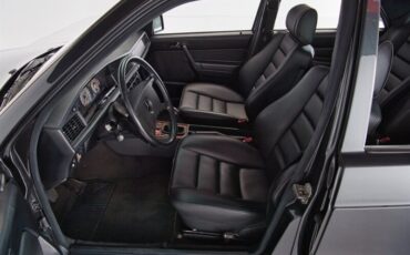 Mercedes-Benz-190-Series-1990-22