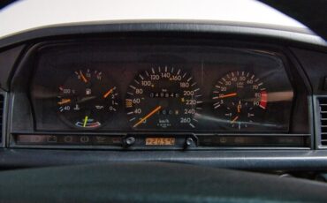 Mercedes-Benz-190-Series-1990-27