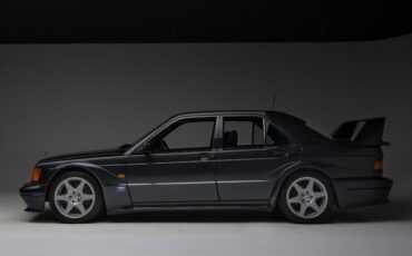 Mercedes-Benz-190-Series-1990-4