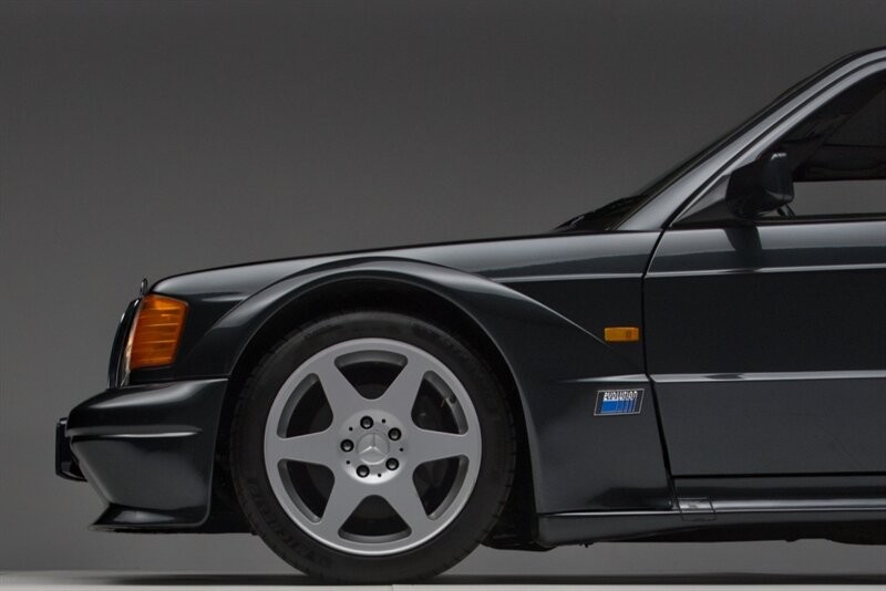 Mercedes-Benz-190-Series-1990-5