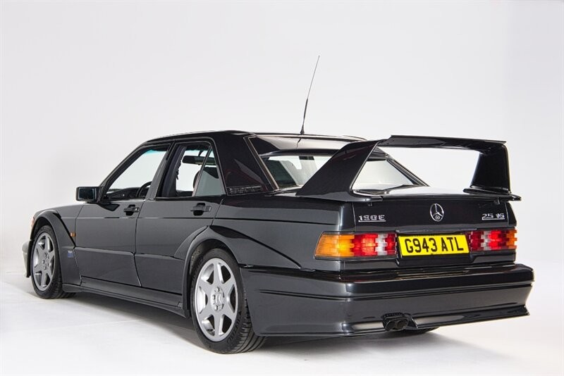 Mercedes-Benz-190-Series-1990-9